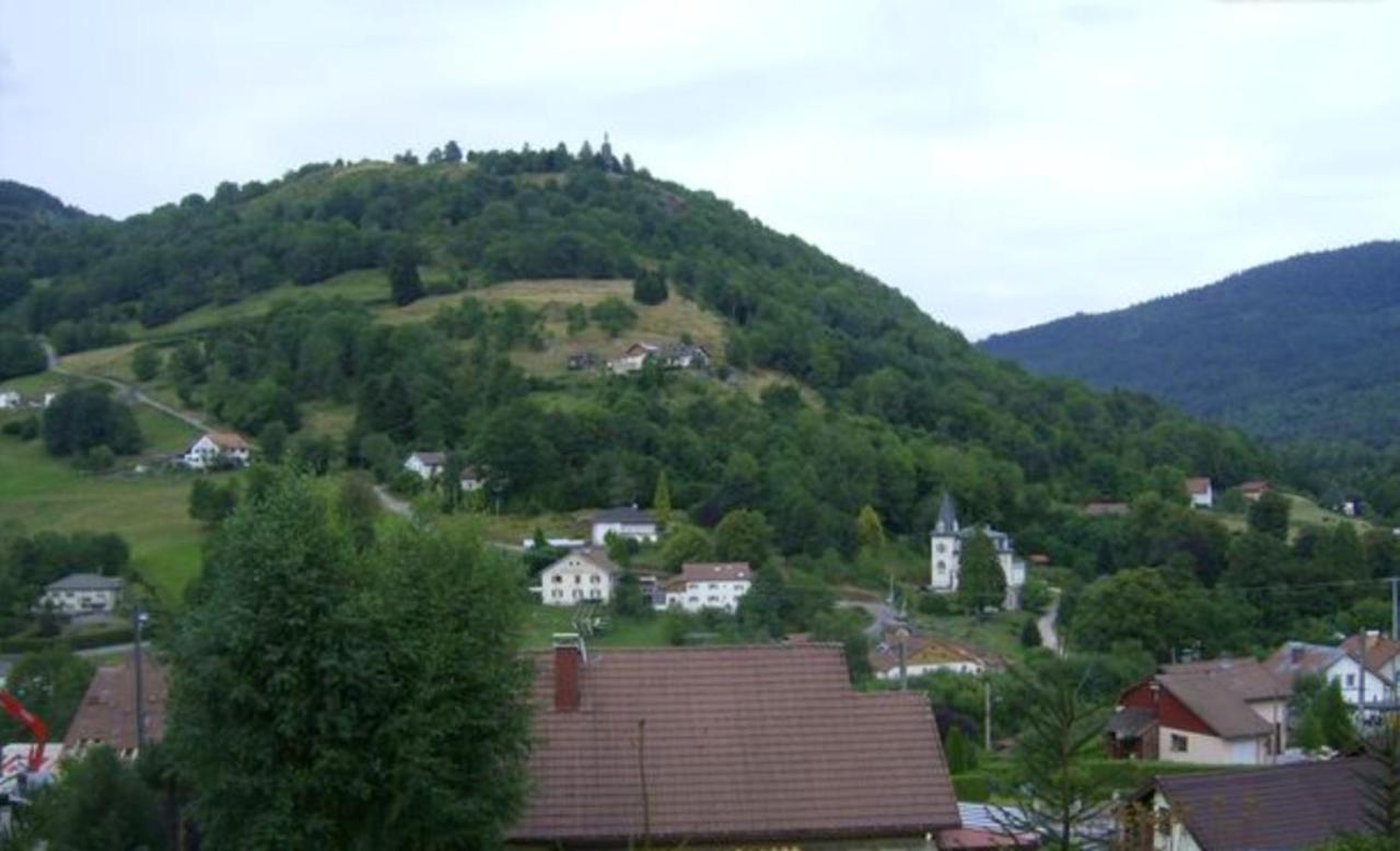 Appartement Cosy A Cornimont 30 M² Avec Terrasse Et Vue Montagne Eksteriør bilde