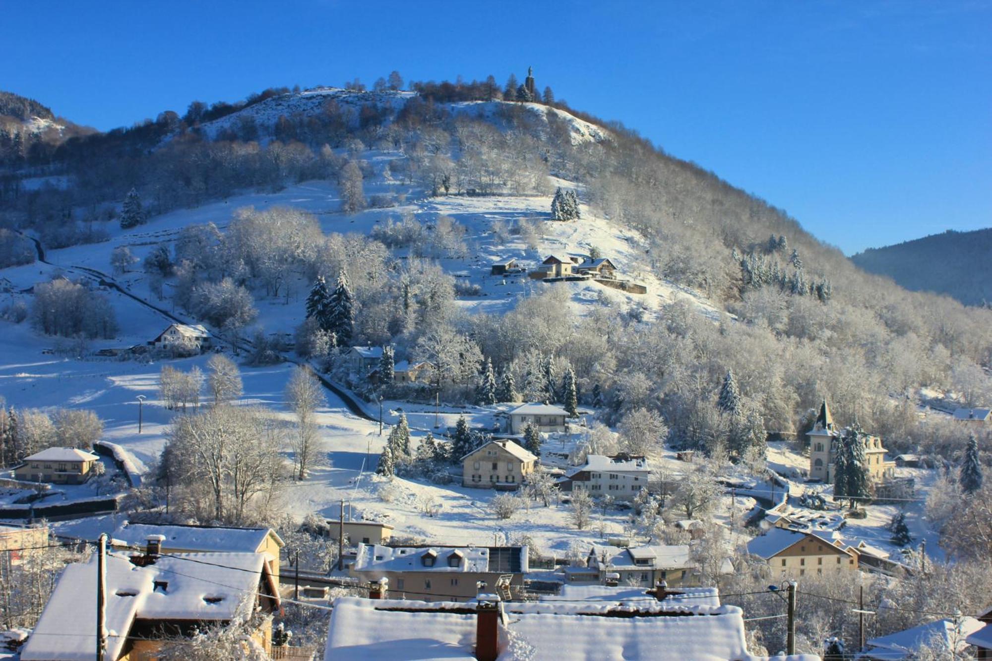 Appartement Cosy A Cornimont 30 M² Avec Terrasse Et Vue Montagne Eksteriør bilde